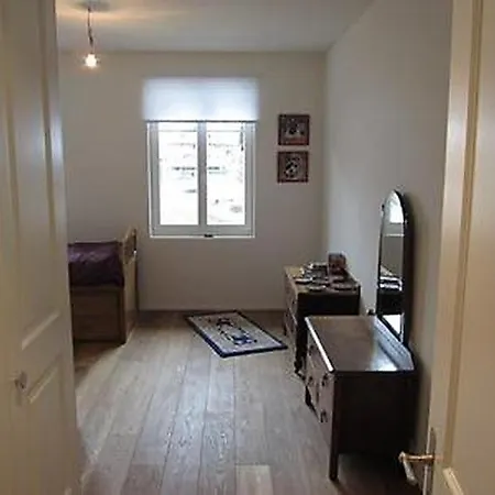 Sleeps 8 Wifi