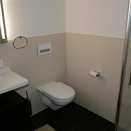 Sleeps 8 Wifi